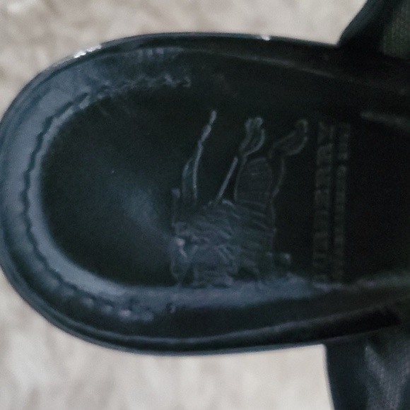 Burberry runway wrap heels - Picture 11 of 12